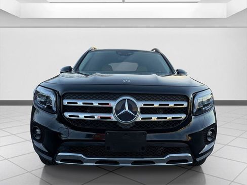 Used 2021 Mercedes-Benz GLB 250 4MATIC w/ Premium Package image 10