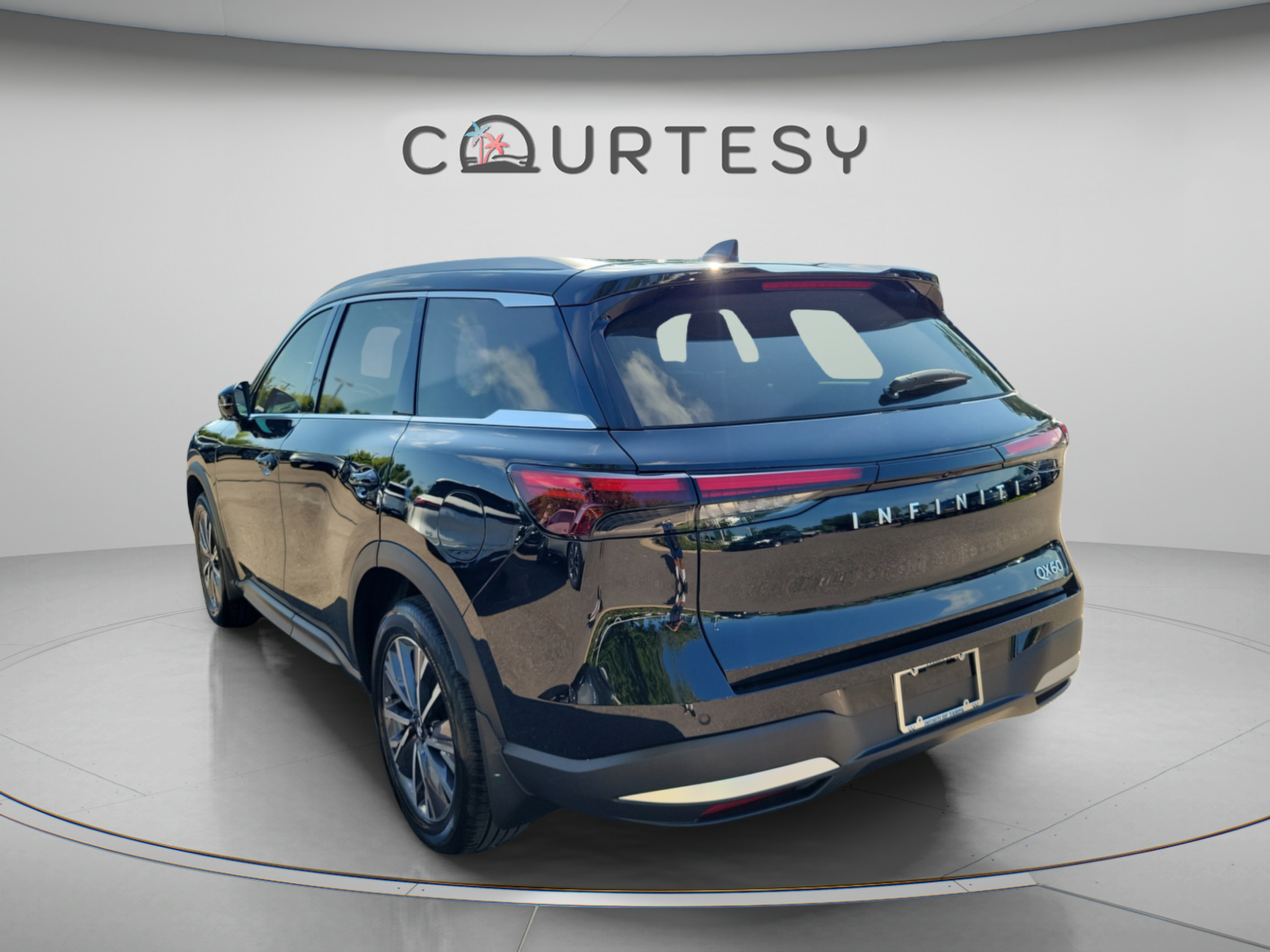 New 2027 INFINITI QX60 Luxe FWD image 2