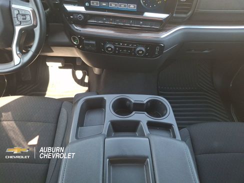 Certified 2025 Chevrolet Silverado 1500 LT AWD/4WD image 12