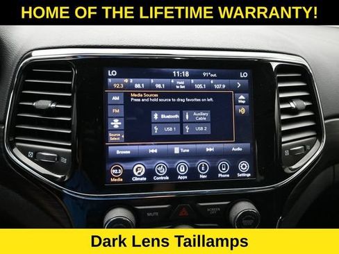 Used 2020 Jeep Grand Cherokee Altitude AWD/4WD image 23