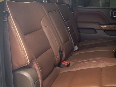 Used 2019 Chevrolet Silverado 2500 High Country w/ Duramax Plus Package AWD/4WD image 33