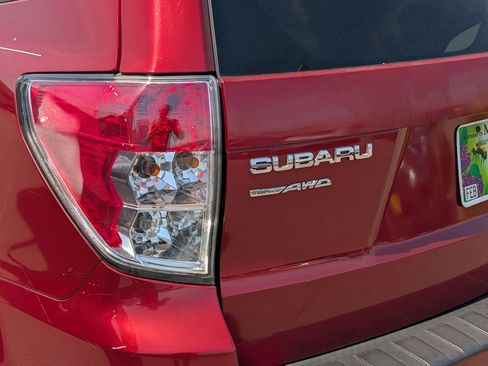 Used 2010 Subaru Forester 2.5X Premium AWD/4WD image 17