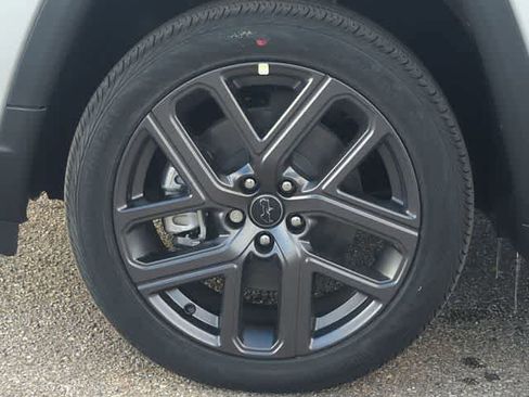 New 2026 Jeep Compass Limited AWD/4WD image 14