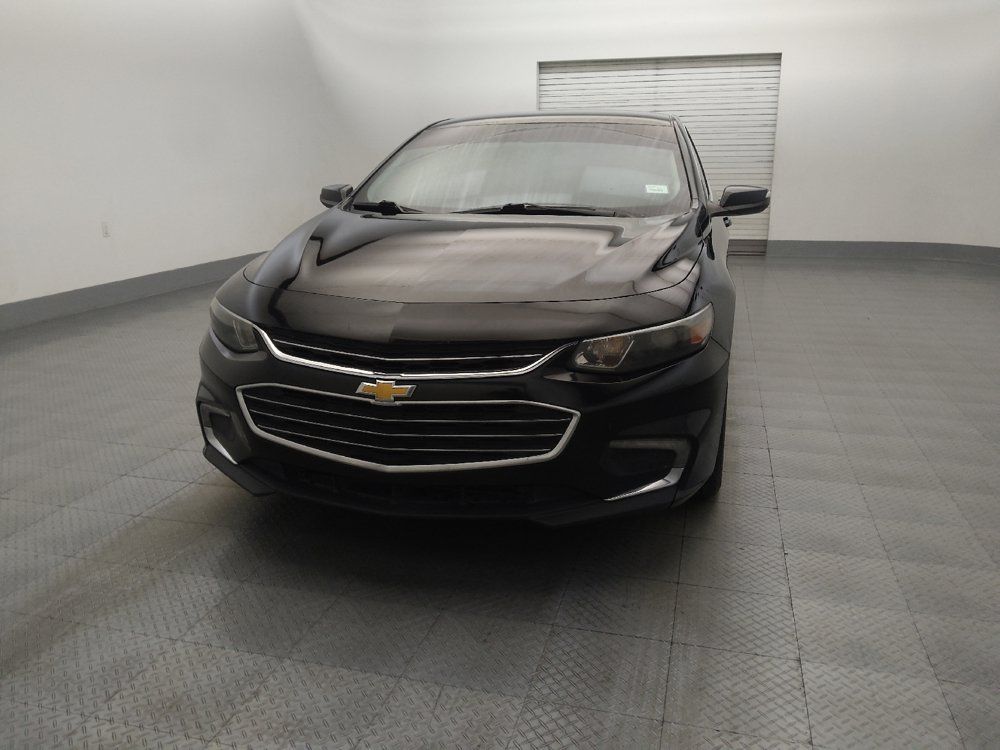 Used 2017 Chevrolet Malibu LT w/ Leather Package FWD image 15