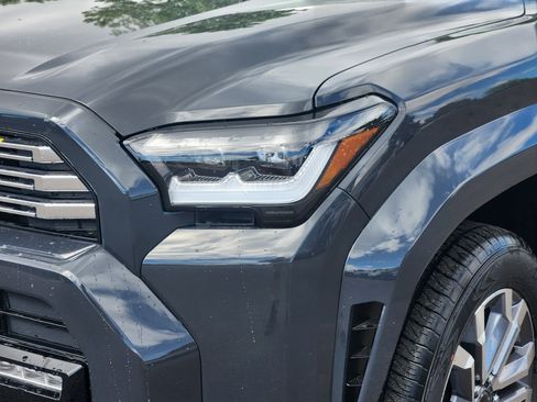 New 2026 Toyota 4Runner Limited AWD/4WD image 6
