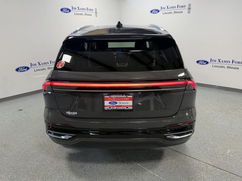 Used 2024 Lincoln Nautilus Black Label image 5