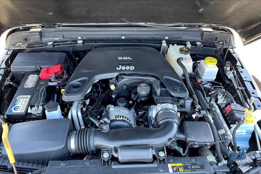 Used 2020 Jeep Gladiator Rubicon AWD/4WD image 29
