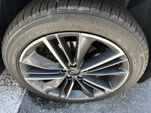 Used 2025 INFINITI QX50 Sport AWD/4WD image 6