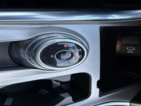 Used 2023 Ford Explorer XLT w/ Equipment Group 202A image 18