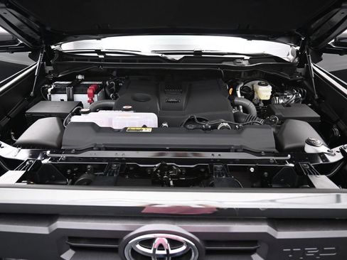 New 2026 Toyota Tundra Platinum AWD/4WD image 15