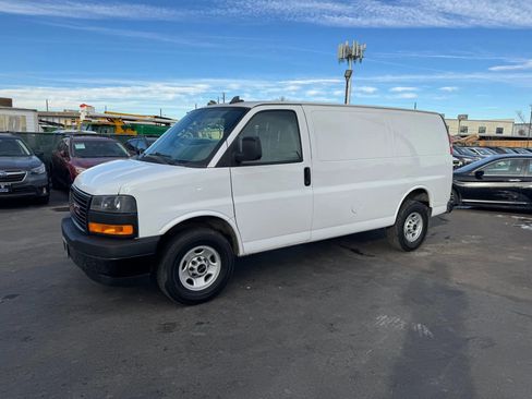 Used 2021 GMC Savana 2500 Regular Van 3D w/ Driver Convenience Package image 2