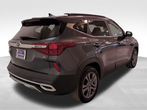 Certified 2021 Kia Seltos S image 5