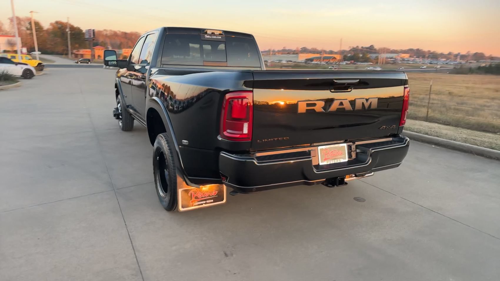 Used 2025 RAM 3500 Limited AWD/4WD image 6