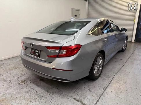 Used 2018 Honda Accord LX image 7