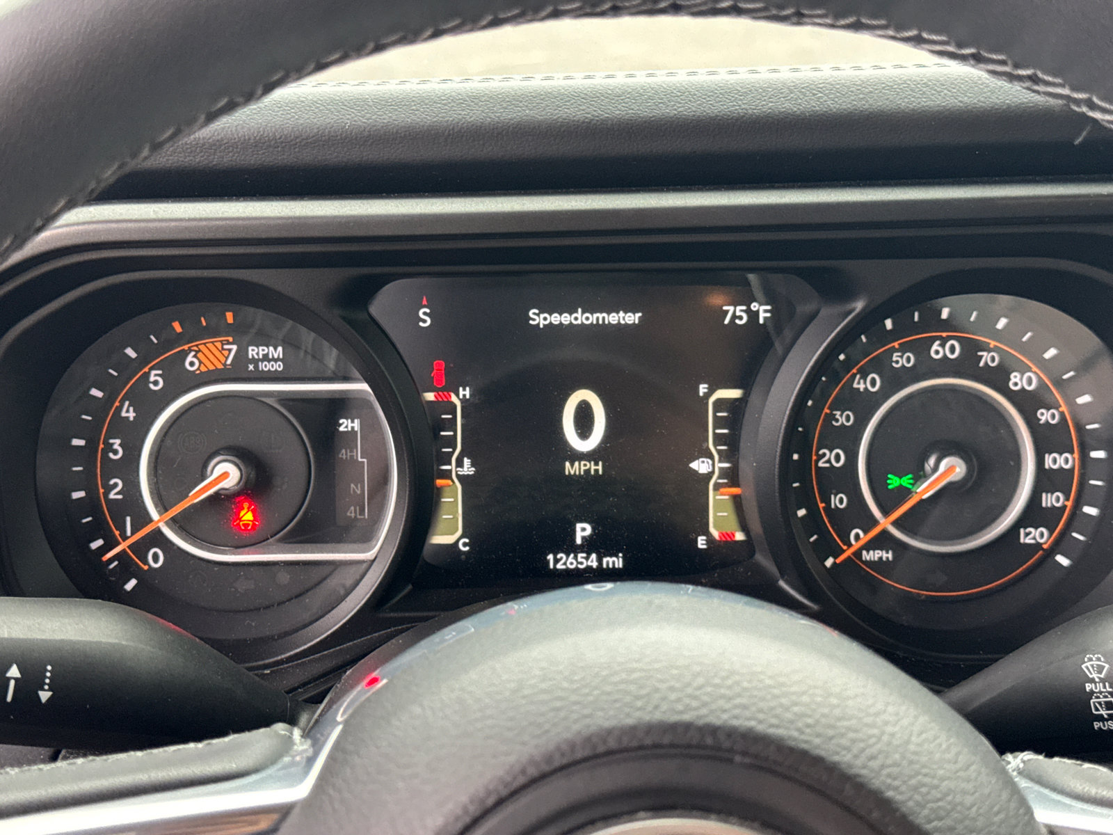 Used 2026 Jeep Wrangler Unlimited Sahara AWD/4WD image 30