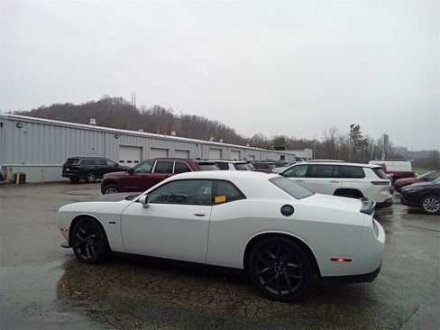 Used 2023 Dodge Challenger R/T w/ Blacktop Package image 7