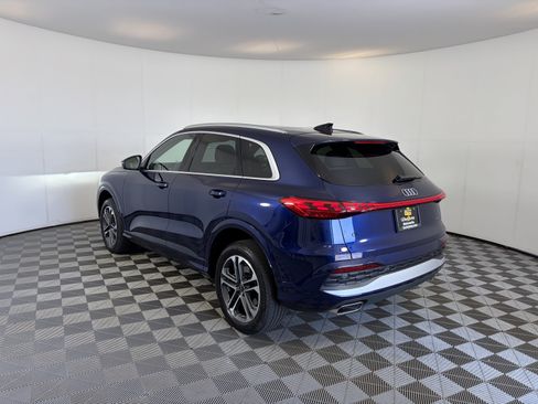 Used 2025 Audi Q5 Premium Plus w/ Premium Plus AWD/4WD image 8