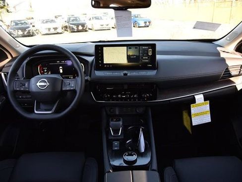 New 2026 Nissan Rogue Platinum w/ Platinum Premium Package image 8