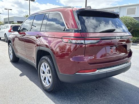 Used 2022 Jeep Grand Cherokee Limited AWD/4WD image 10