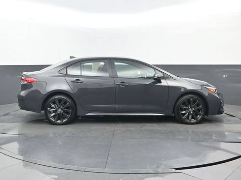 Used 2026 Toyota Corolla SE w/ SE Package FWD image 2