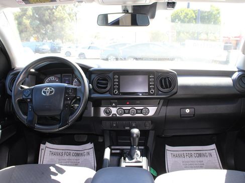 Used 2020 Toyota Tacoma SR AWD/4WD image 26