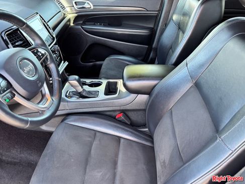 Used 2019 Jeep Grand Cherokee Altitude AWD/4WD image 19