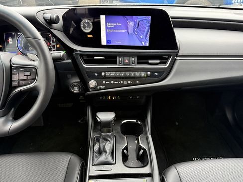 Used 2023 Lexus ES 250 w/ Premium Package image 20