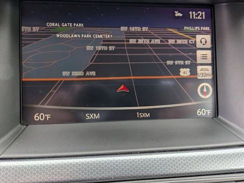 Used 2020 Nissan Pathfinder SL FWD image 14
