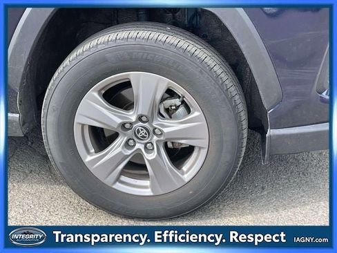 Certified 2025 Toyota RAV4 XLE AWD/4WD image 9