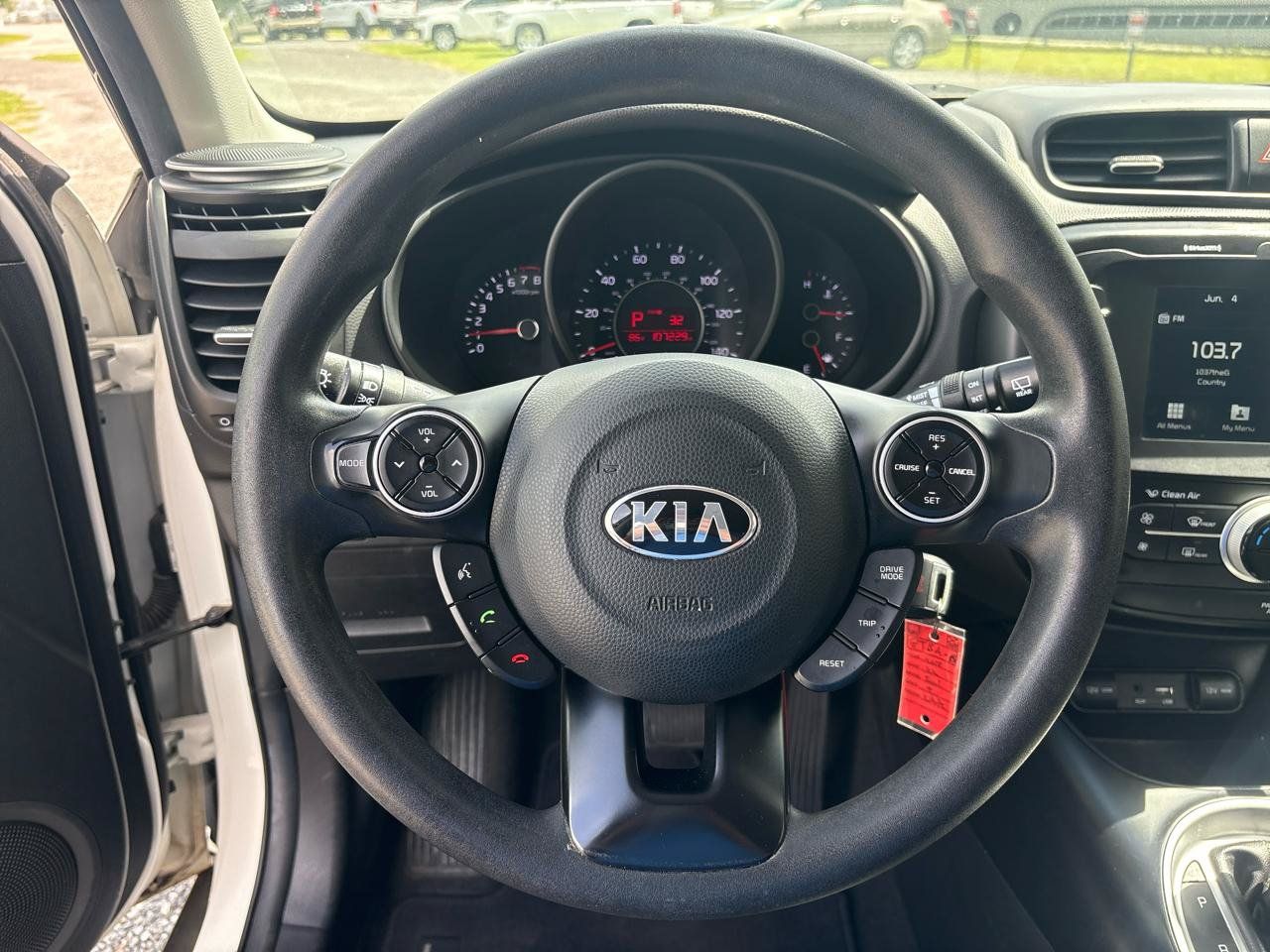 Used 2018 Kia Soul + FWD image 11