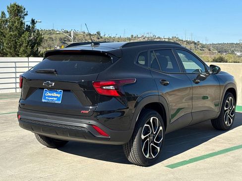 New 2026 Chevrolet Trax RS w/ Driver Confidence Package image 9