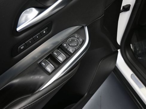 Used 2022 Cadillac XT4 Premium Luxury w/ Enhanced Visibility Package image 14