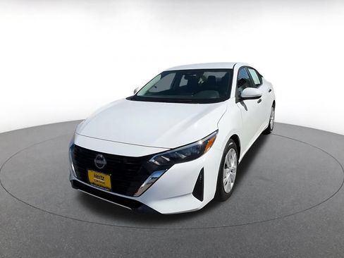Used 2025 Nissan Sentra S FWD image 5