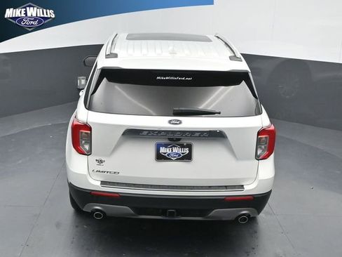 Used 2022 Ford Explorer Limited w/ Limited Technology Package image 14