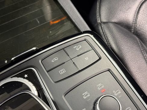 Used 2018 Mercedes-Benz GLS 450 4MATIC w/ Premium Package image 43