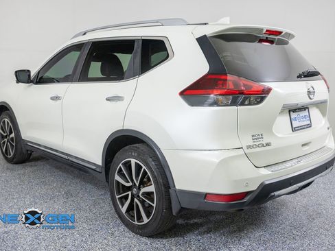 Used 2019 Nissan Rogue SL w/ Premium Package AWD/4WD image 5