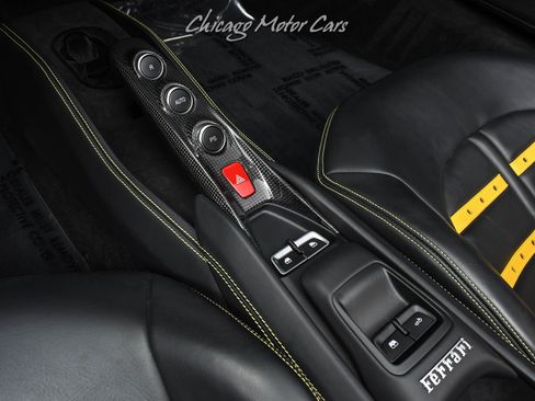 Used 2023 Ferrari F8 Tributo RWD image 17