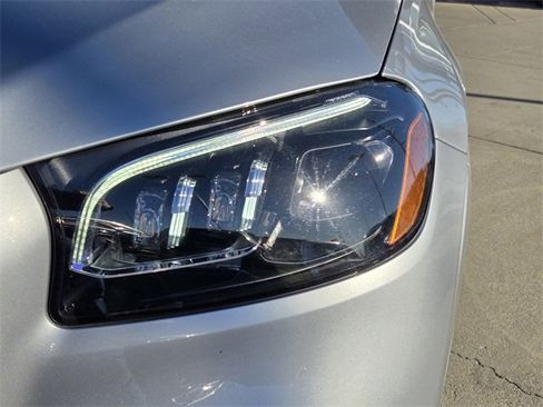 Used 2023 Mercedes-Benz GLS 450 4MATIC image 41