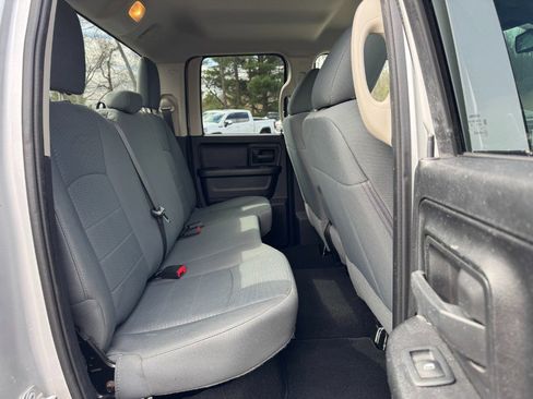 Used 2016 RAM 1500 ST w/ SXT Appearance Group image 17