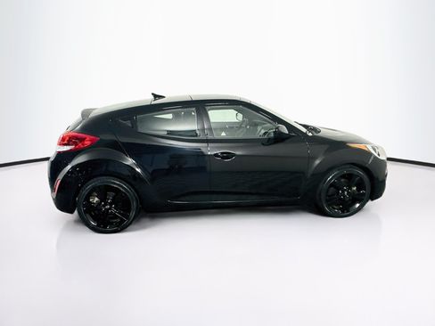 Used 2017 Hyundai Veloster Value Edition FWD image 10