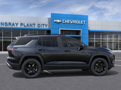New 2026 Chevrolet Equinox LT w/ Midnight Edition FWD image 5