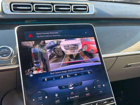 Used 2023 Mercedes-Benz S 580 4MATIC Sedan w/ AMG Line image 30