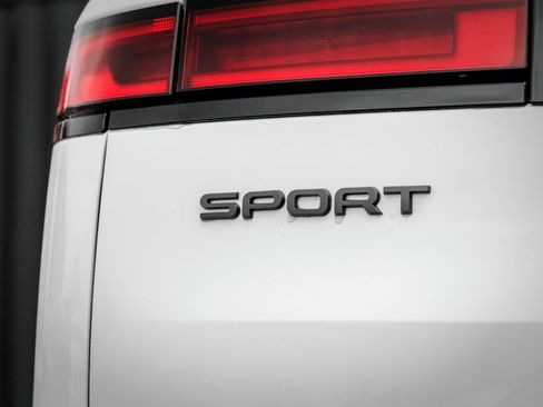 New 2025 Land Rover Range Rover Sport Dynamic SE image 8