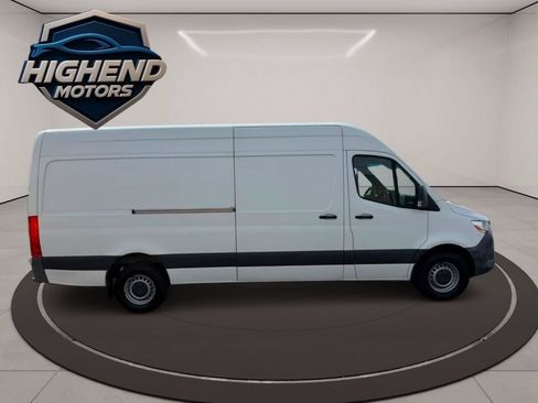 Used 2020 Mercedes-Benz Sprinter 2500 w/ Driver Convenience Package image 7
