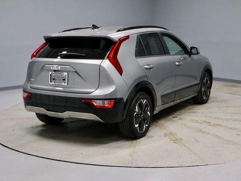 Used 2023 Kia Niro Wind w/ Wind Preserve Package image 11