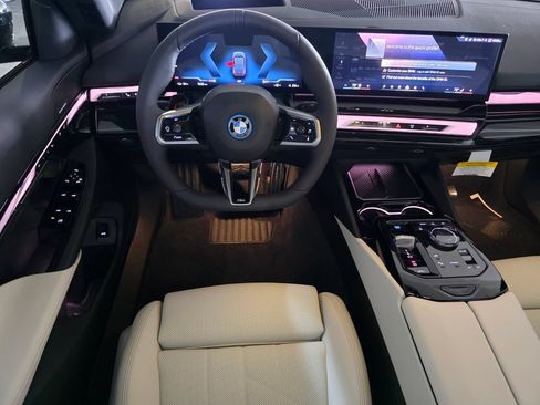 New 2027 BMW i5 eDrive40 w/ M Sport Package RWD image 11