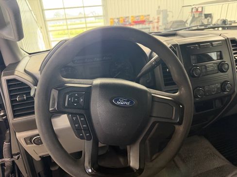 Used 2019 Ford F250 XL w/ Power Equipment Group AWD/4WD image 16