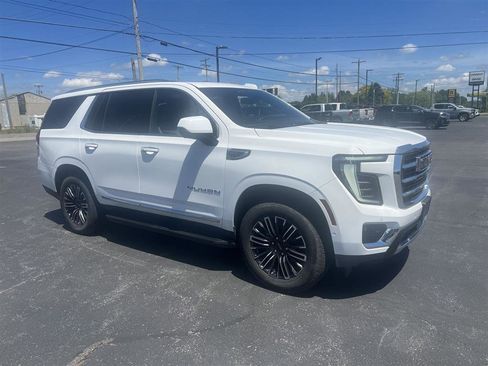 Used 2025 GMC Yukon Elevation AWD/4WD image 2