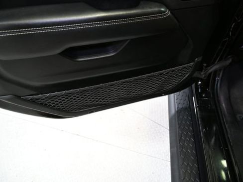 Used 2020 Jeep Wrangler Unlimited Sahara image 49