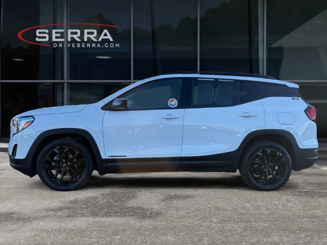 Used 2020 GMC Terrain SLE w/ Driver Convenience Package FWD image 2